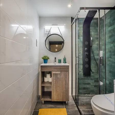 Megszunt-bohemic Style With Jacuzzi & Terrace *