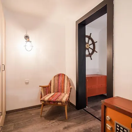 Apartment Megszunt-bohemic Style With Jacuzzi & Terrace